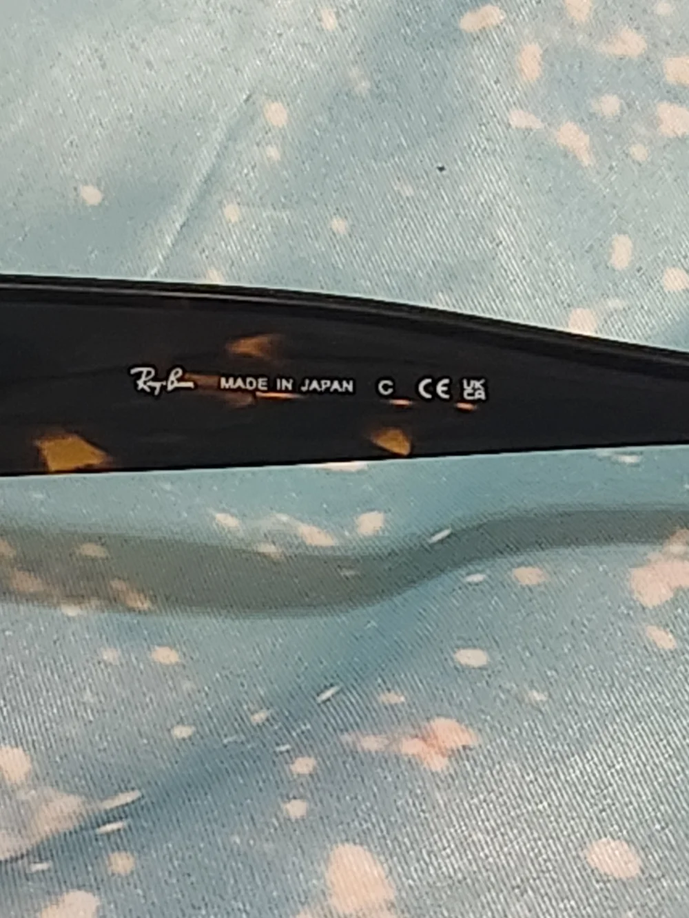 Ray-Ban Style Women's Sunglasses - Classic Square Frame